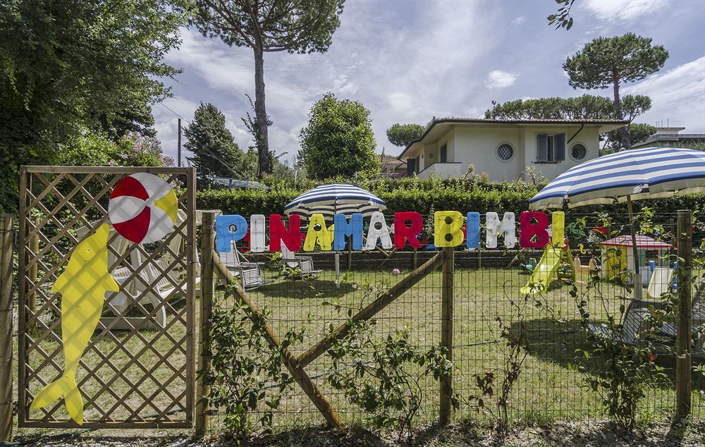 Отель Pinamar Марина-ди-Пьетрасанта Экстерьер фото